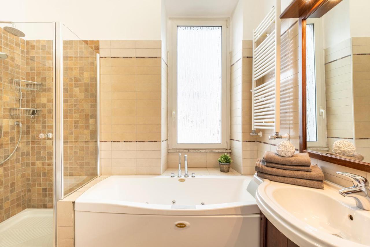 Hostly - Domus Happya - Dream In The Appia Antica Park Apartment Rome Bagian luar foto